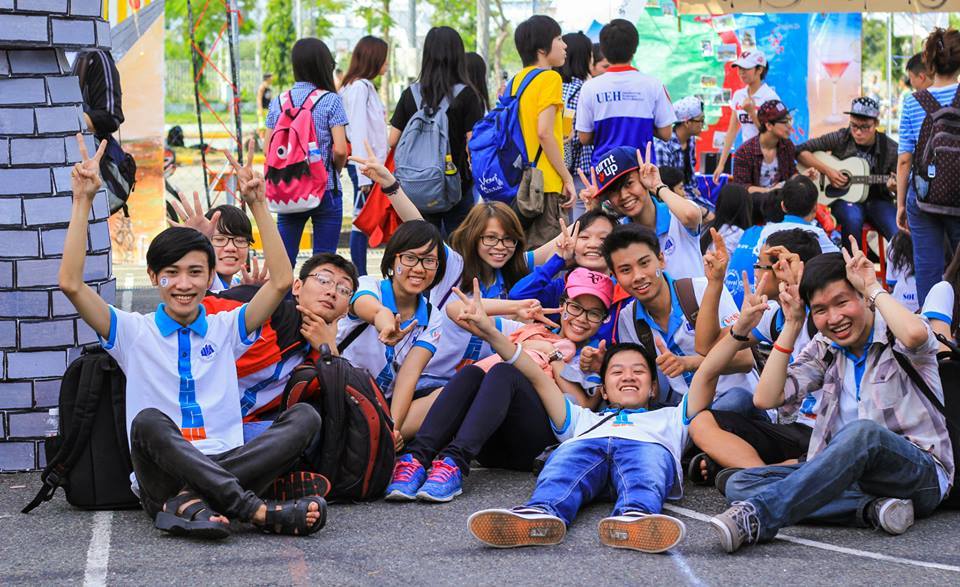 build identity, not be identical @&nbsp;university